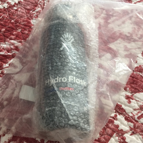 Hydro Flask Other - Hydro Flask 18 oz.
